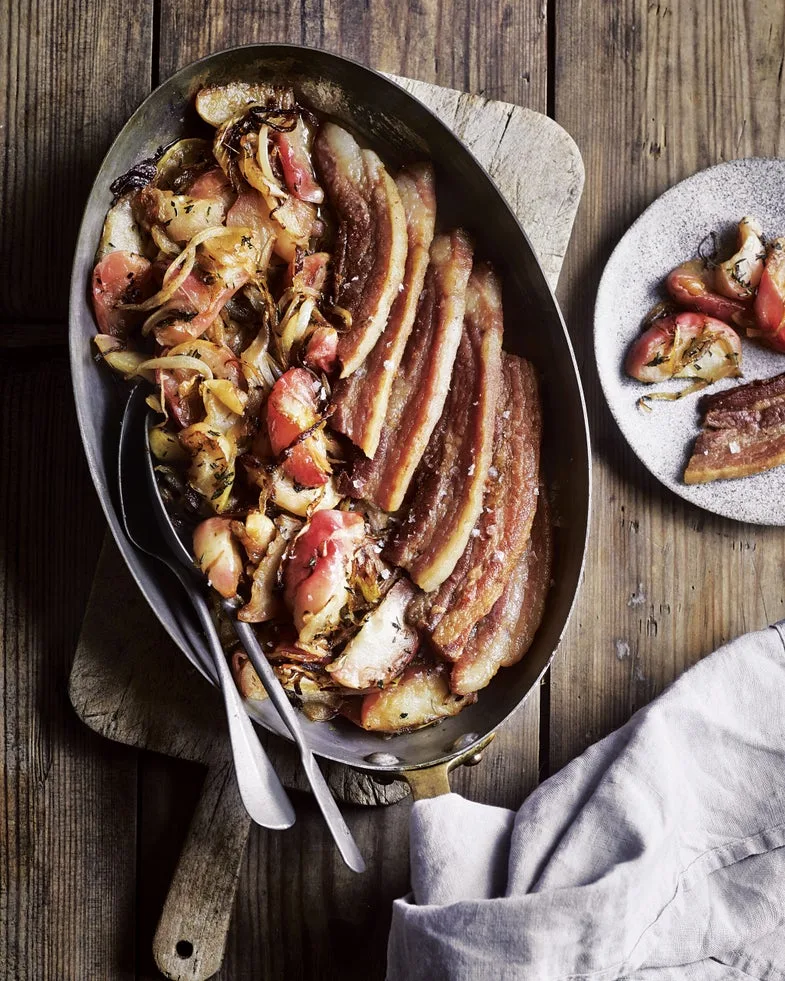 , Æbleflæsk (Roasted Apples and Bacon with Onions and Thyme)