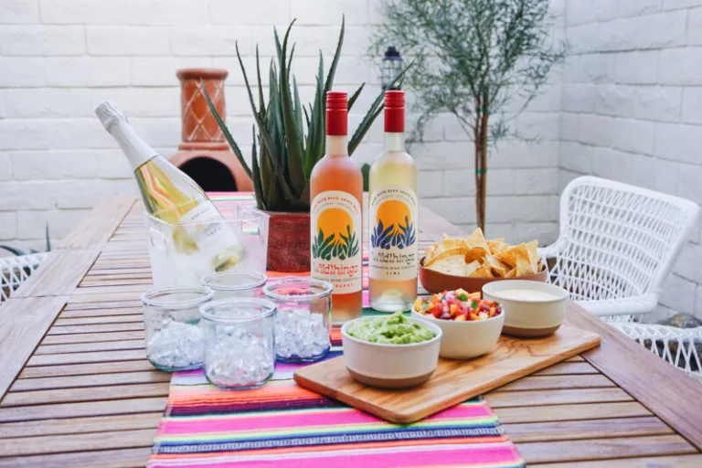 3 Tasty Dip Pairings for ONEHOPE’s Wildthings Margaritas