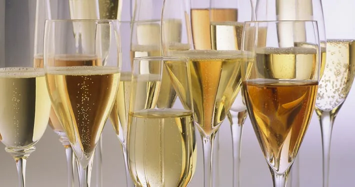 Champagne Tasting and Pairing: A Guide to the Perfect Experience