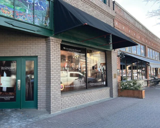 Willamette Valley Vineyards Hosts Sneak Peek of New Downtown Bend Tasting Room &amp; Restaurant While Under Construction