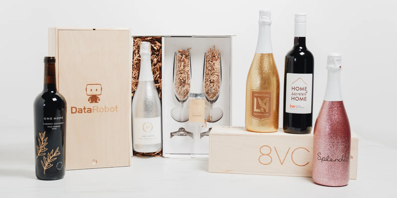 , Unwrapping Joy: Elevate Your Holidays with Sparkling Wine and Thoughtful Wine Gifts