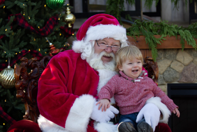 Santa Claus Is Comin’ to Larson Family Winery