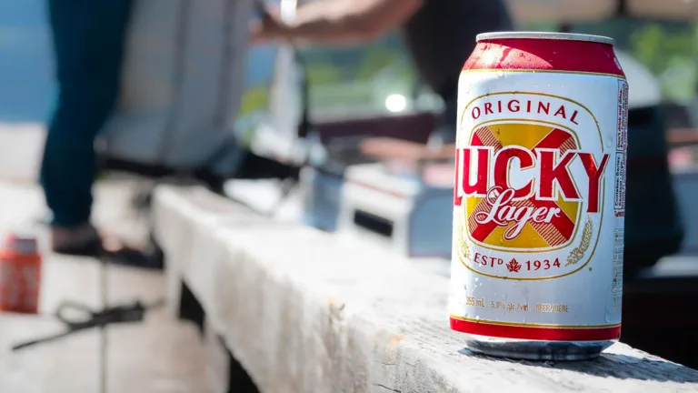 Remembering Lucky Lager, the American Macro Beer That Took Canada by Storm