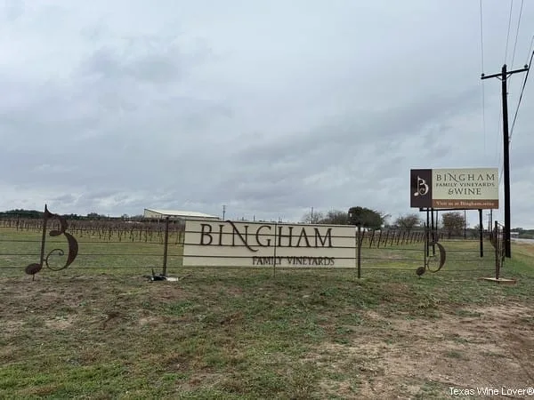 Bingham Family Vineyards – Hye