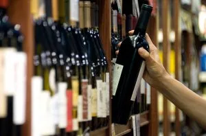 Flaviar maintains expansion drive by purchasing Wine-Searcher