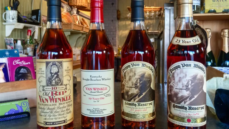 Bourbon Scammers Strike Again: Facebook Ad Dupes Louisville Collectors With $20 Pappy