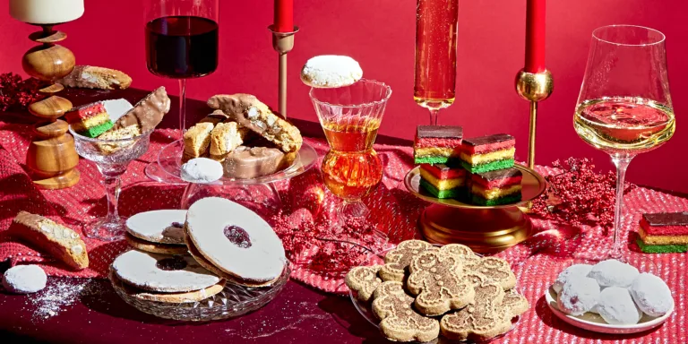 The Definitive Guide to Pairing Christmas Cookies With Wine