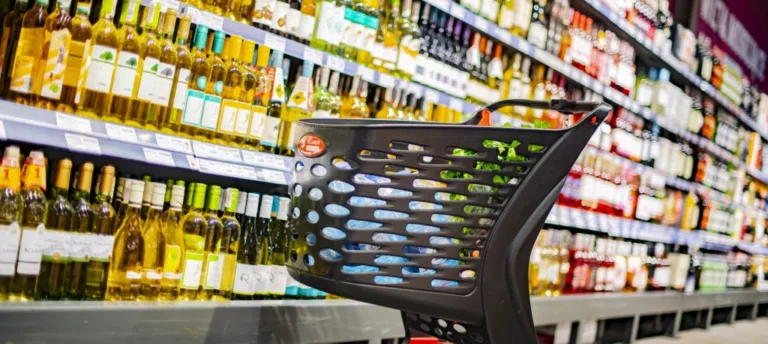 Duty rises on tobacco and booze fuels UK inflation