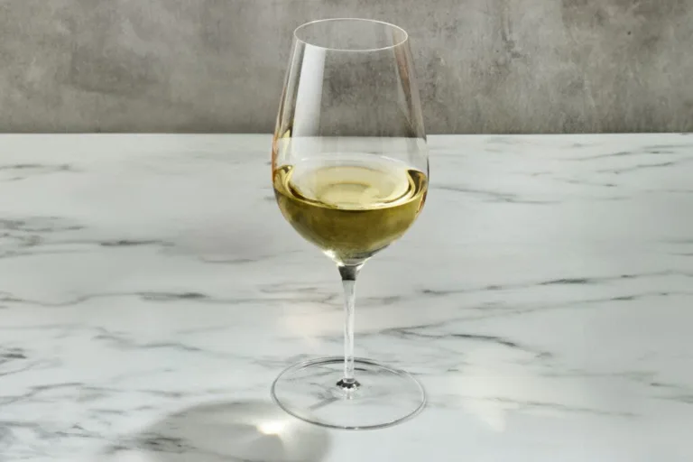 Meet the Aria Short Stem, the Official Glass of the Wine Enthusiast Tasting Panel