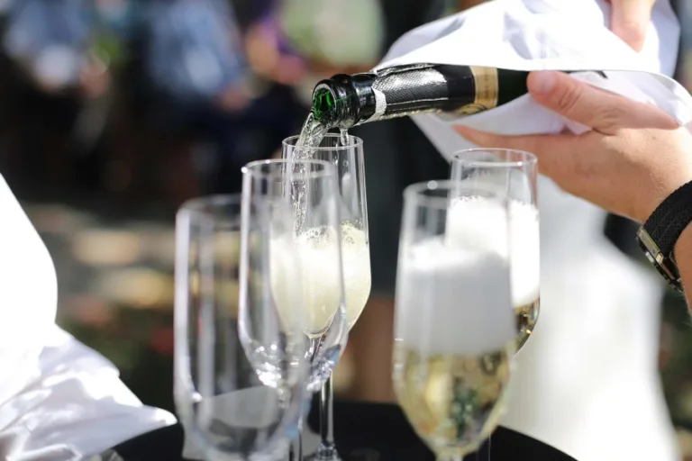 How to select bubbles from a wine list