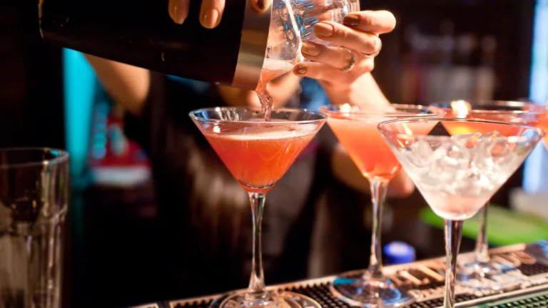 Stop Asking Bartenders to Make Your Drinks ‘Strong’